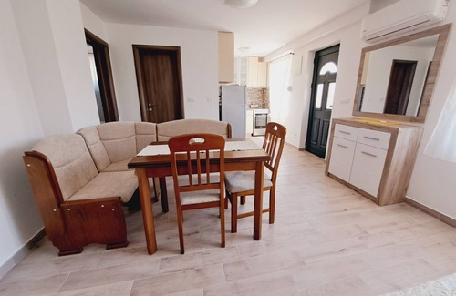 Denovici Apartment | One bedroom apartment with pool and amaizing view