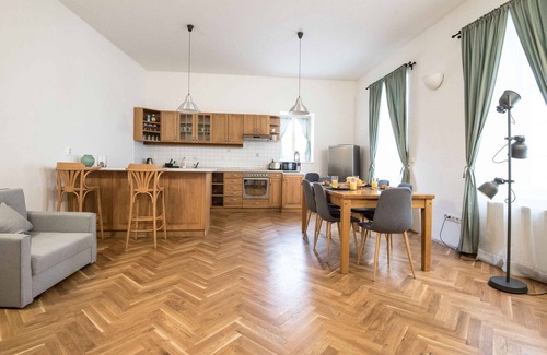 Prague 1 Apartment | One bedroom duplex apartment in the first floor with spacious living room, bathroom and kitchen
