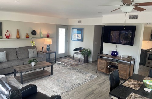 Desert Hot Springs Cottage | ONE BEDROOM HOUSE located on 5 acres in a serene PRIVATE Palm Oasis!