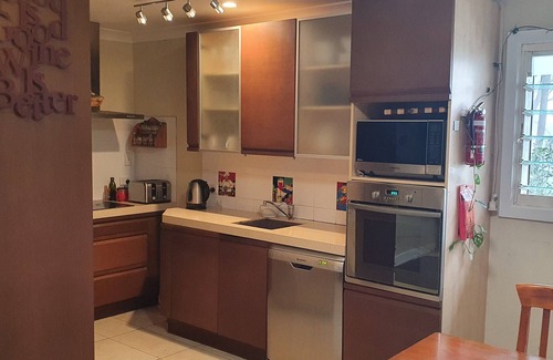 Paterson Bed & Breakfast | One bedroom house with detached bedroom/studio