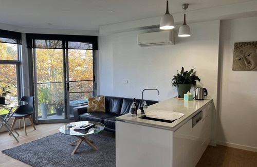 Heidelberg Apartment | One Bedroom Modern Furnished Apartment 203