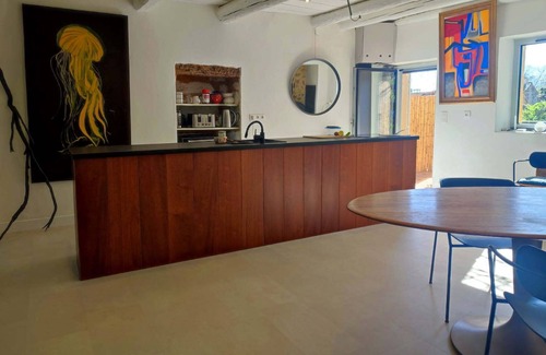 La Capelle-et-Masmolene House | One foot in the forest