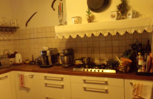 Peyrolles-en-Provence House | One hour from the Alps, the blue coast, the Luberon, nearby aquatic center.