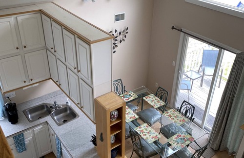 Conneaut Lake House | One-of-a Kind Cottage, close to lake, marina and golf, quiet and comfortable