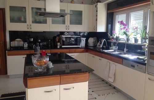 Sintra Bed & Breakfast | One of a Kind ! Lovely Farm with Observatório Astronomy and Animals. Big Rooms