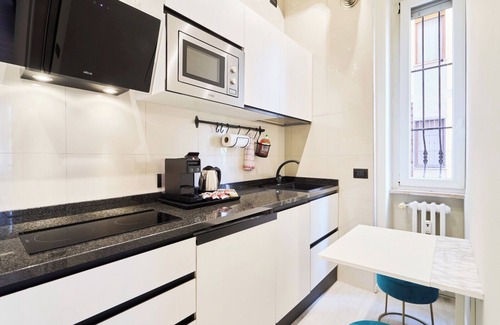 Zona Zara Apartment | One-room apartment Manita 102 - 20 minutes from Duomo