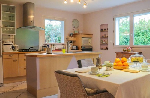 La Roche-sur-Foron Villa | ONE SIZE VILLA IN THE CENTER OF GENEVA CHAMONIX ANNECY