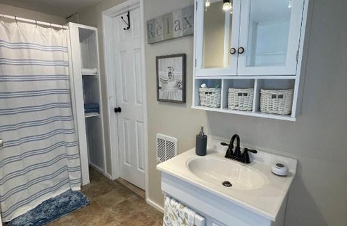 Sylvan Beach Apartment | Oneida Lake Escape