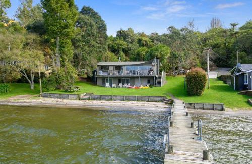 Okere Falls House | Onepoto Bay Lakehouse - Lake Rotoiti Holiday Home