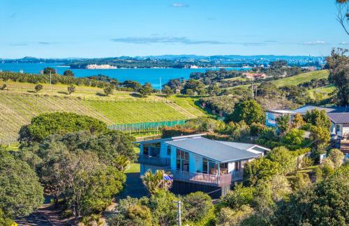 Oneroa House | Oneroa Vines and Views- Stay Waiheke
