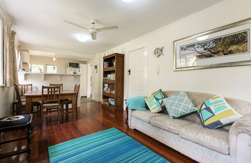 Onetangi Cottage | Onetangi Beach Cottage - Onetangi Bach