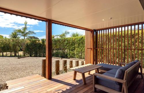 Onetangi Apartment | Onetangi Beach Stays Studio 1 - Coast & Country