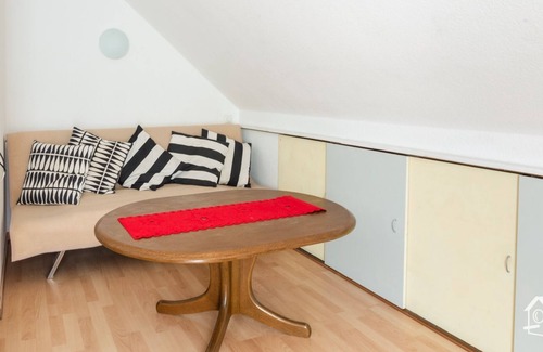 Lohbrugge Apartment | Only 20 minutes from the city center