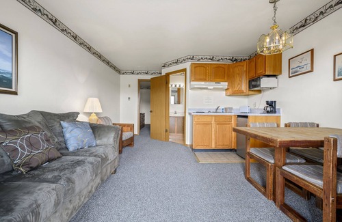Chincoteague Condo | Only 5 min. from the Beach!