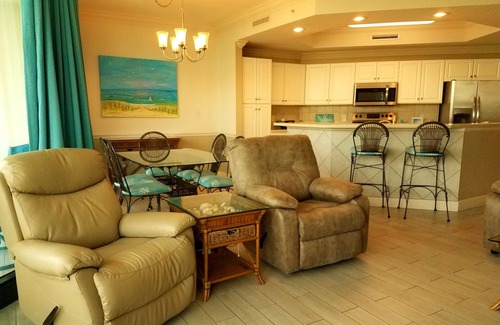 Orange Beach Condo | OPEN AUG 24-29,SEP 1-4,WATER SLIDE,POOL,LAZY RIVER,FREE BOAT SLIPnnnnnnnnnn