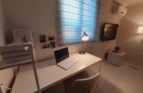 Goyang House | Open stay