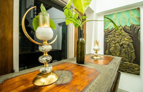 South West Villa | Opulent Antique 6BR Independent Villa in Gurugram