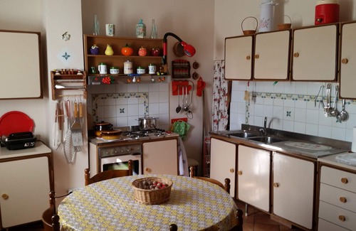 Sciacca House | Orange and lemon villa with garden and aromatic herbs.