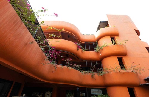 Phaya Thai Hostel | Orange Lodge