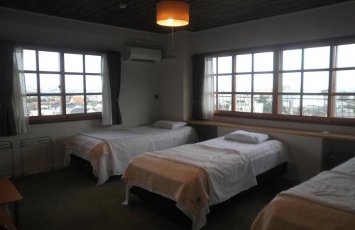 Gamagori Bed & Breakfast | Orange Pension