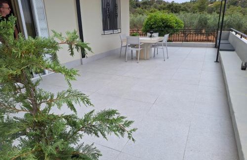 Papastavraiika House | Orange Tree