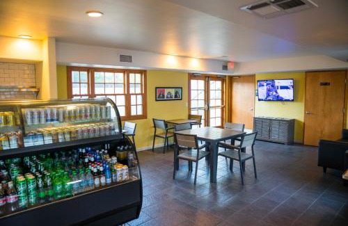 Upper East Hotel | Orange Tree Inn