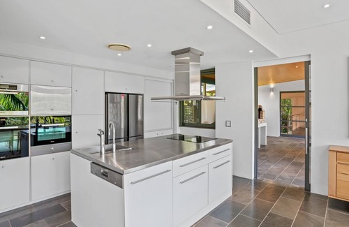 Rainbow Beach House | Orania Beach House - 19 Orania Street. Stunning beachfront home.