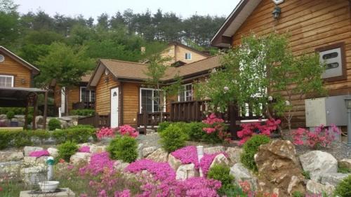 Jeongseon House | Oraview Pension