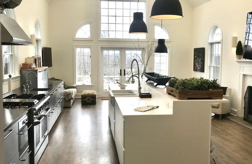 Town of Washington House | Orchard Hill - Large Family Estate