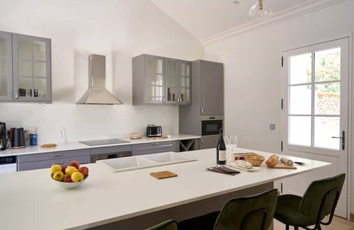 Ballan-Mire Villa | Orchard house in the Commanderie de Ballan