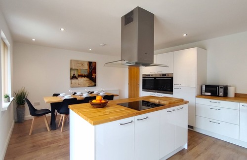 Kempsford House | Orchard View - 4-Bed Home In Kempsford, Cotswolds