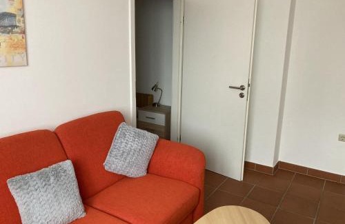 Overath Apartment | Oreste