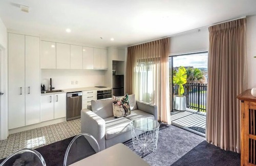 Orewa Apartment | Orewa Beachcomber