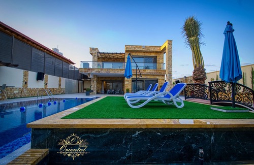 Al Rama Villa | Oriental Chalet