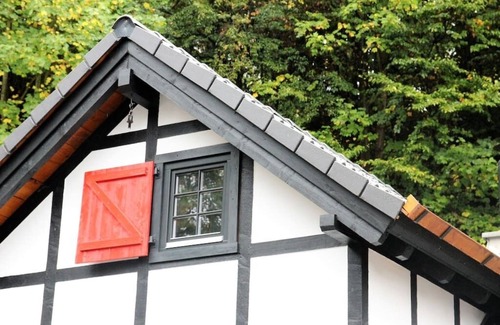 Hatzfeld Cabin | Original, but stylish smithy hut