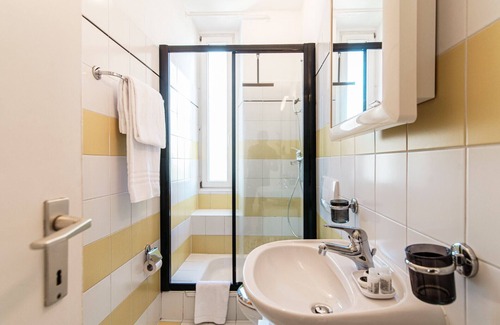 Massagno Apartment | Original flat a few minutes from Lugano (Giuka Apartment)