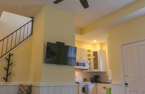 Stratford House | Orlando's Hideaway a quiet & comfortable 1887 home adjacent to heritage district