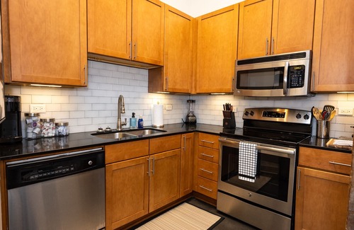 French Quarter Apartment | Orleans Dreams 8