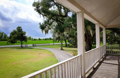 Destrehan Bed & Breakfast | Ormond Manor