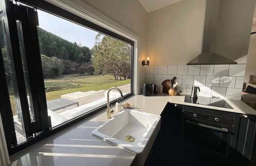 High Country House | Oro, luxury immersed in nature. Serenity on the outskirts of Bright.