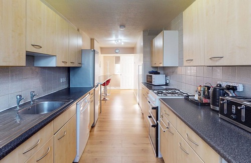 London Borough of Bromley House | Orpington North Townhouse 3 Bed 1 Bath near high street
