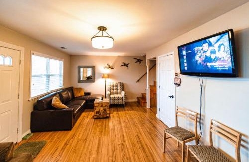 Osage Beach House | Osage Beach Getaway - Lake Views & Pet Friendly