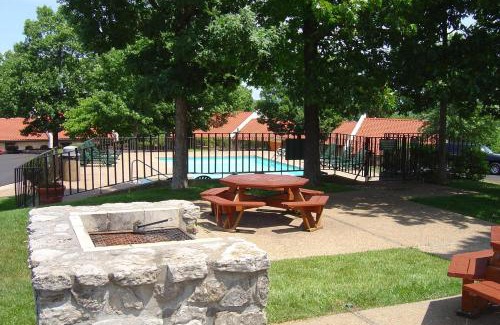 Lake Ozark Apartment | OSAGE VISTAS at Four Seasons Lake Ozark