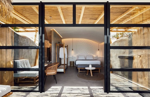 Agios Georgios Hotel | Oscar Beachfront Suites-Adults Only
