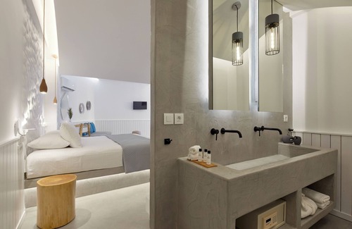 Agios Georgios Hotel | Oscar Beachfront Suites-Adults Only