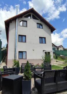 Nehoiu Villa | Oscar Residence