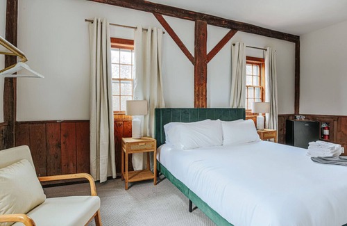 Spottswood Bed & Breakfast | Osceola Mill is a B&B inn located in the Shenandoah Valley 20 minutes from Lexington and Staunton.