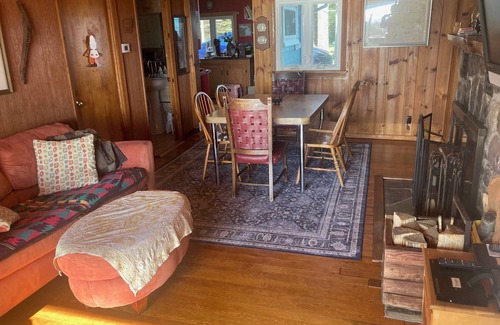 Greenbush Cottage | Oscoda area - relax and enjoy family time on a Lake Huron sugar sand beach
