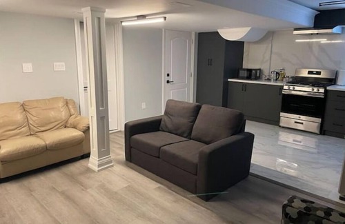 Durham Region House | Oshawa Connect: Prime Location, Modern Space