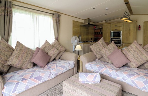 Penally Cottage | OSPREY 6, with a garden in Tenby